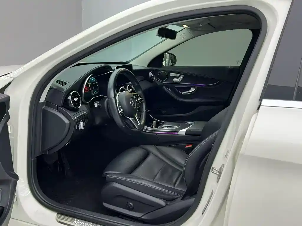 Mercedes-Benz C-Class 2019 — фото 4