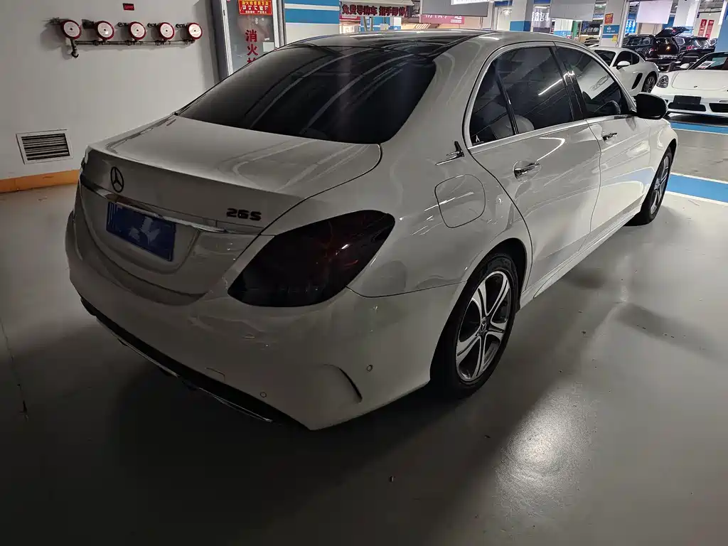 Mercedes-Benz C-Class 2020