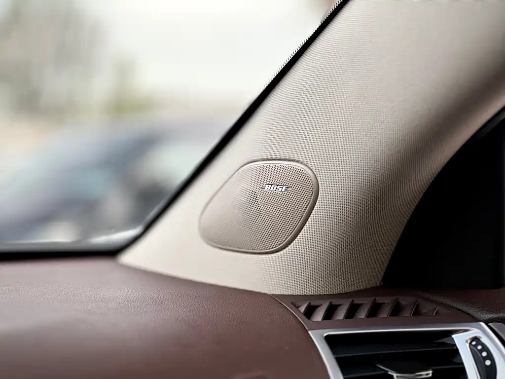Cadillac SRX 2013 — фото 18