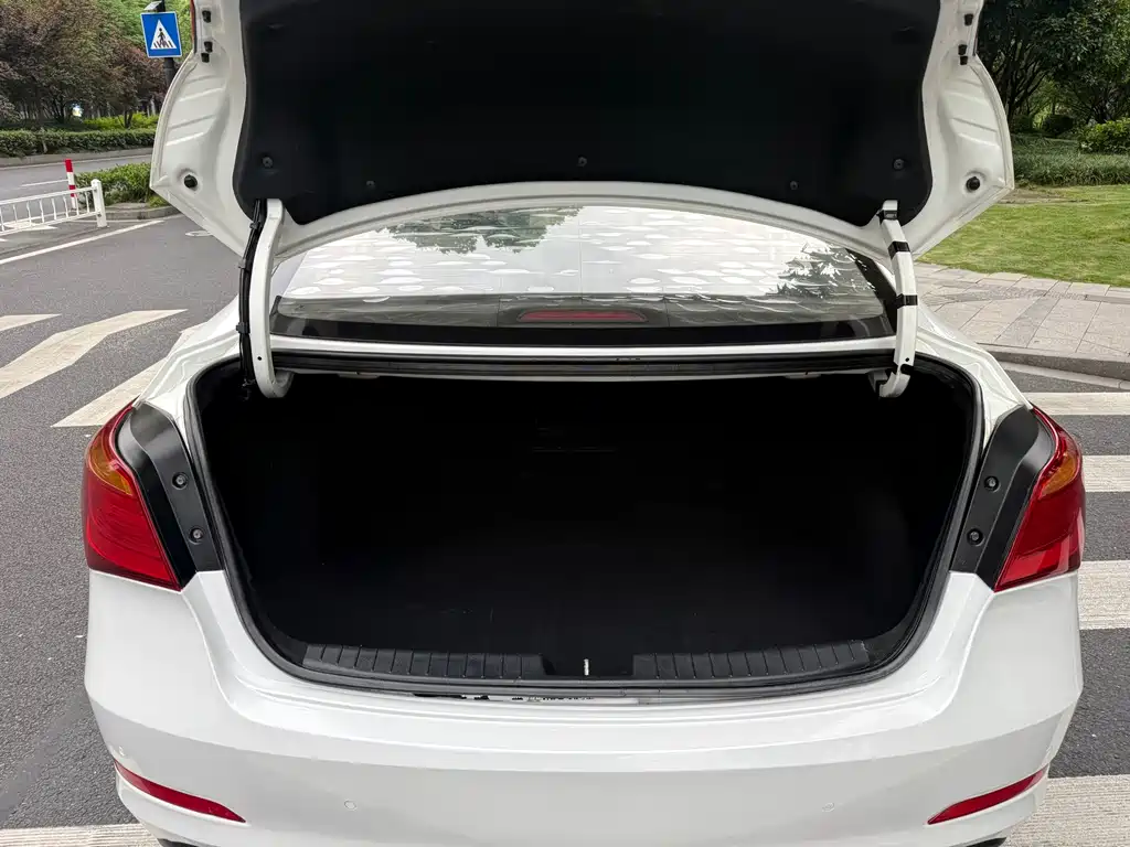 Hyundai Mistra 2016 — фото 18