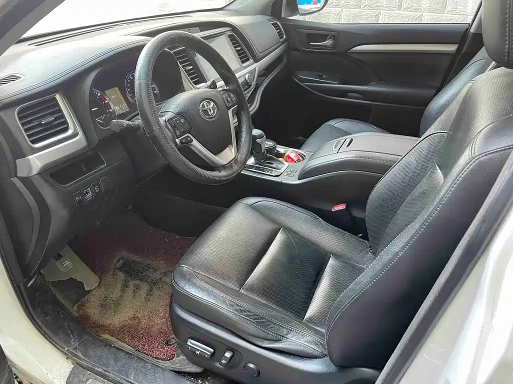 Toyota Highlander 2016