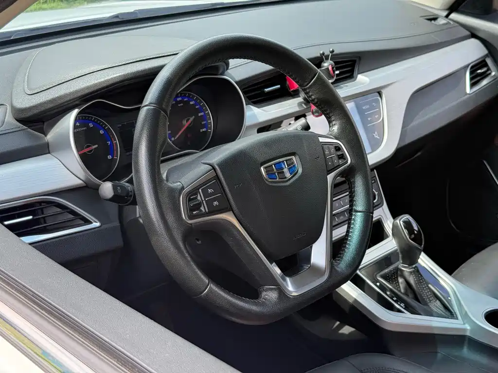 Geely Vision 2017 — фото 16