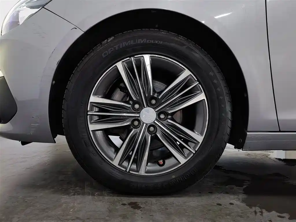 Peugeot 308 2018 — фото 17