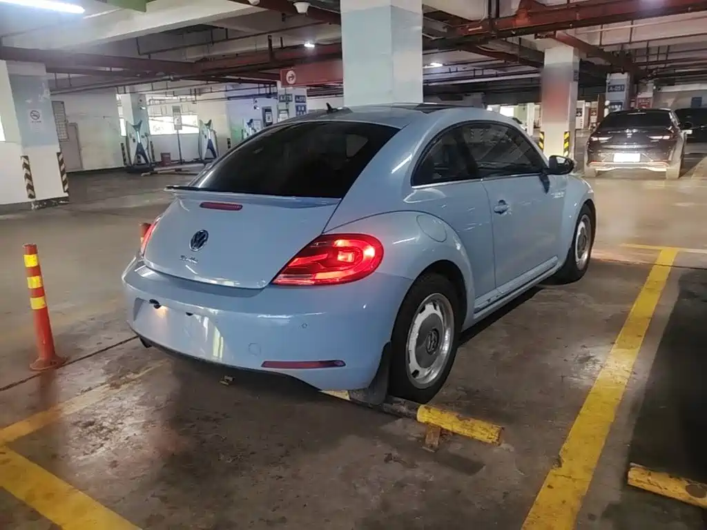 Volkswagen Beetle 2015