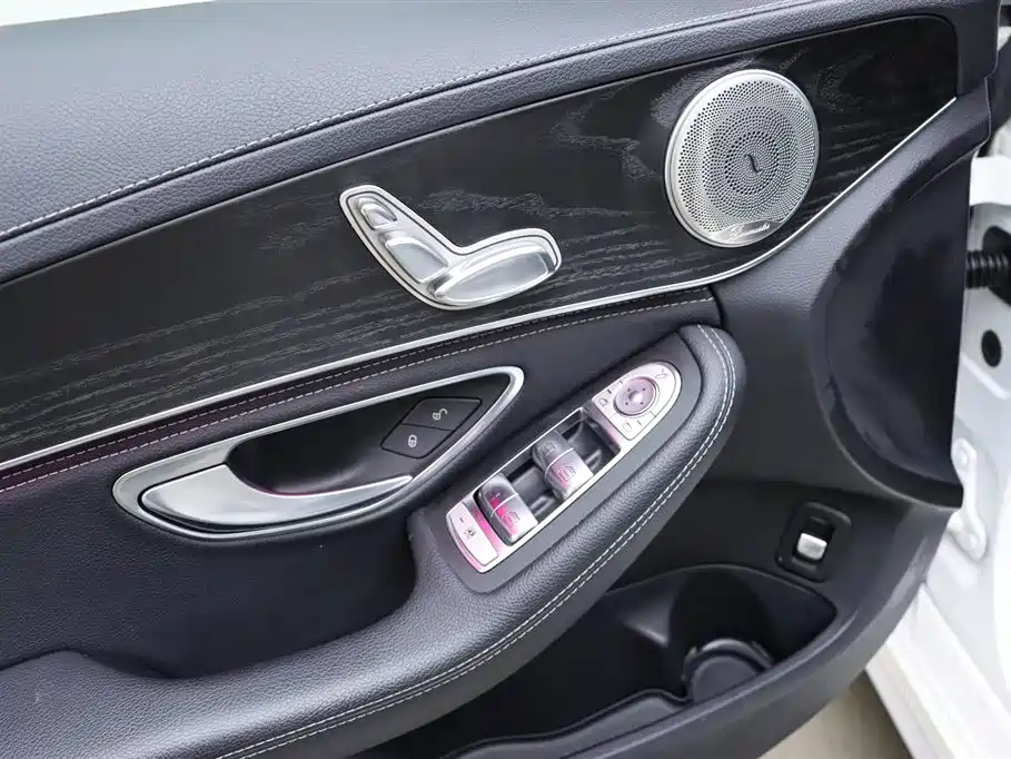 Mercedes-Benz C-Class 2020 — фото 15