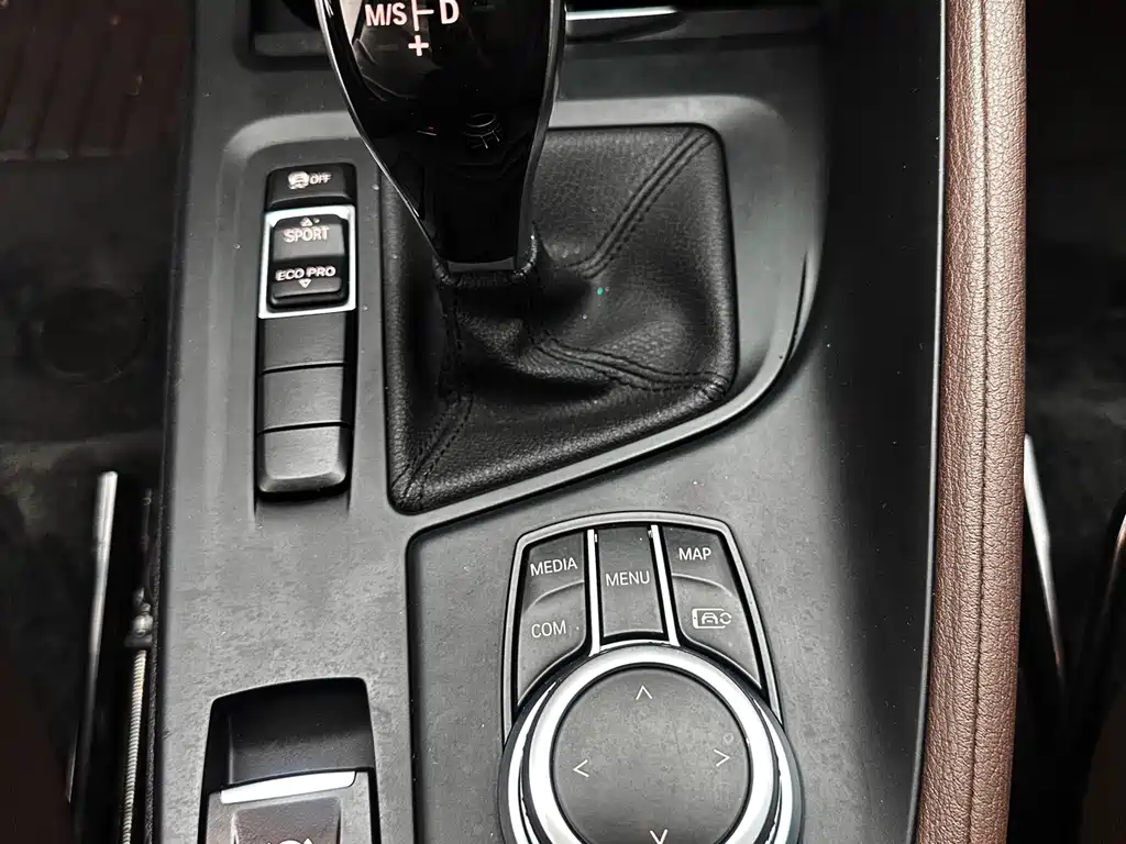 BMW X1 2022 — фото 15