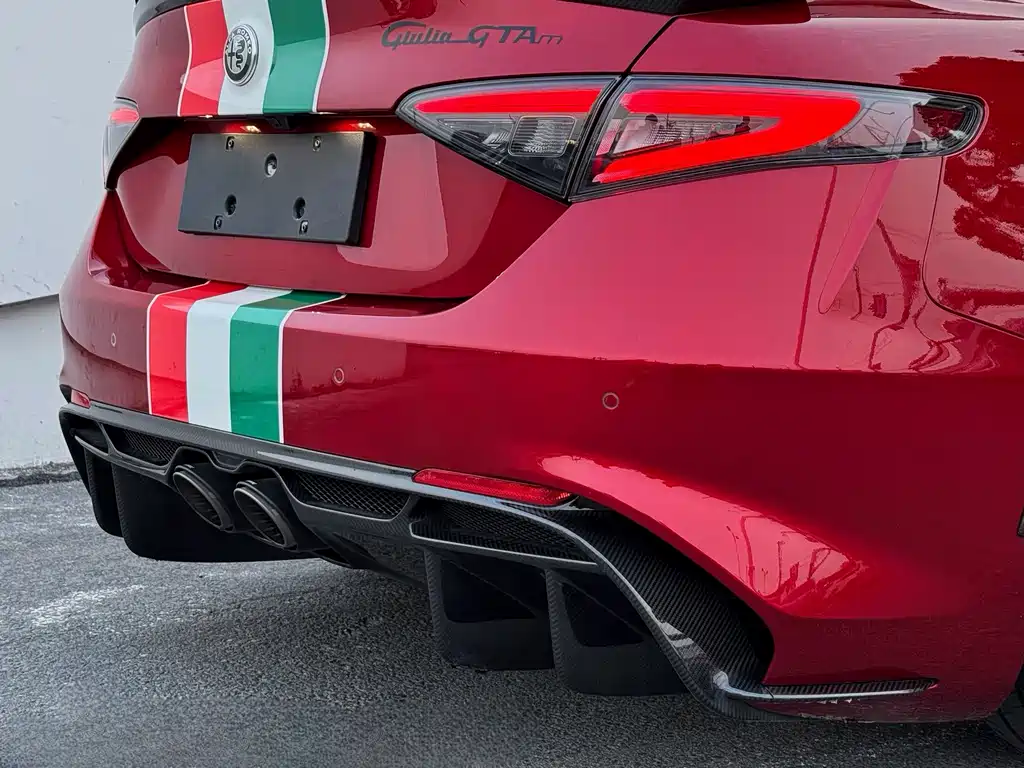 Alfa Romeo Giulia 2023 — фото 29