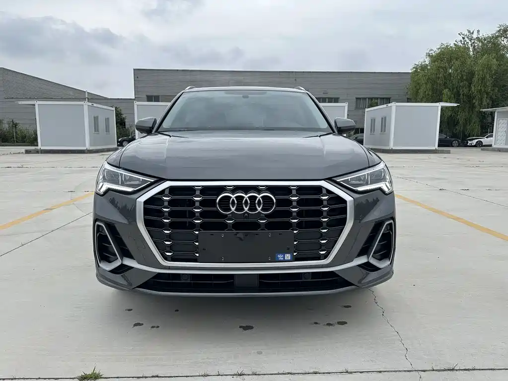 Audi Q3 2023 — фото 2