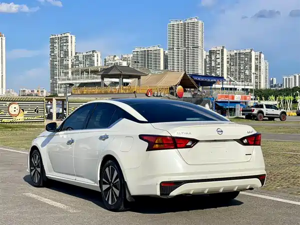Nissan Teana 2021