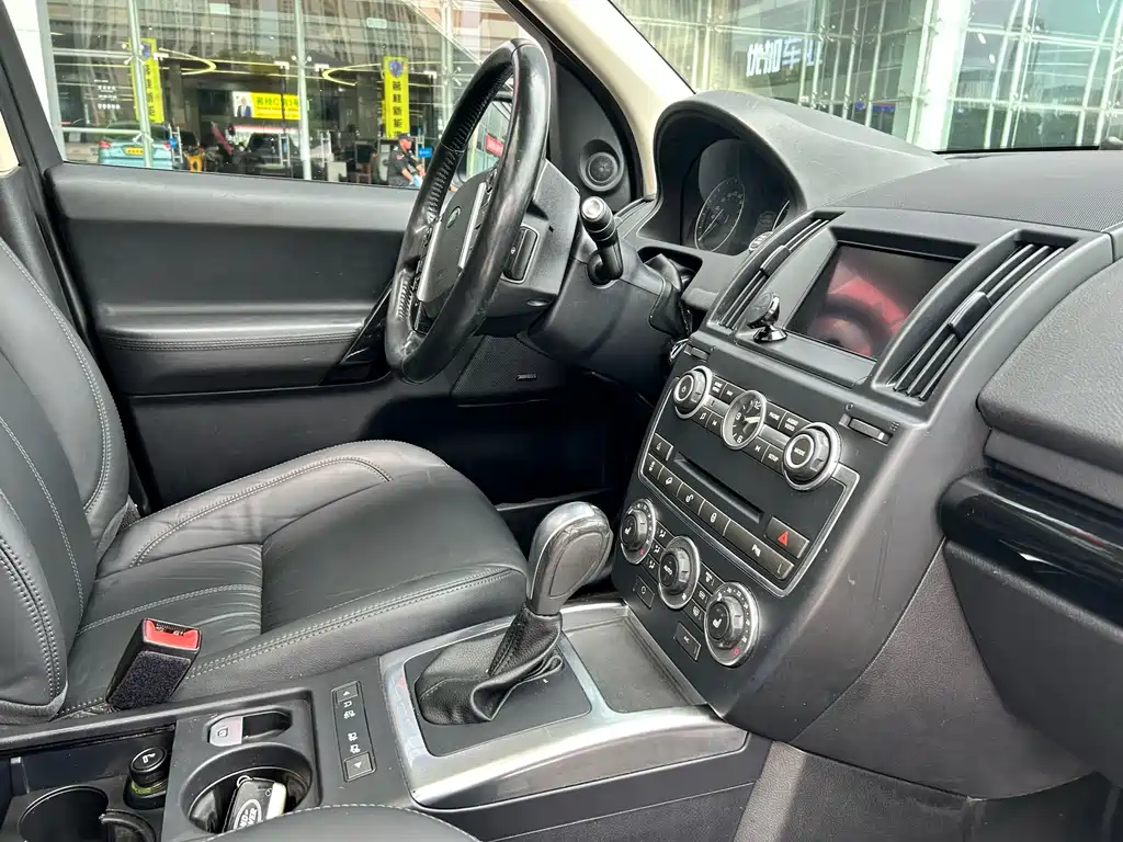 Land Rover Freelander 2 2014 — фото 9