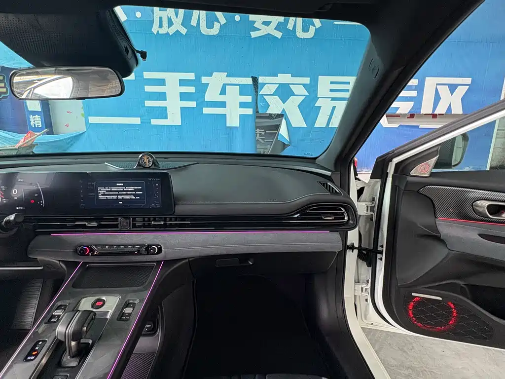 GAC Motor Shadow Leopard 2024 — фото 12