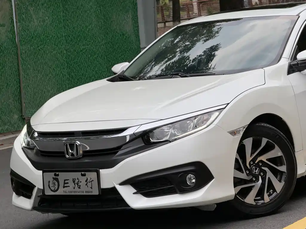 Honda Civic 2017 — фото 19