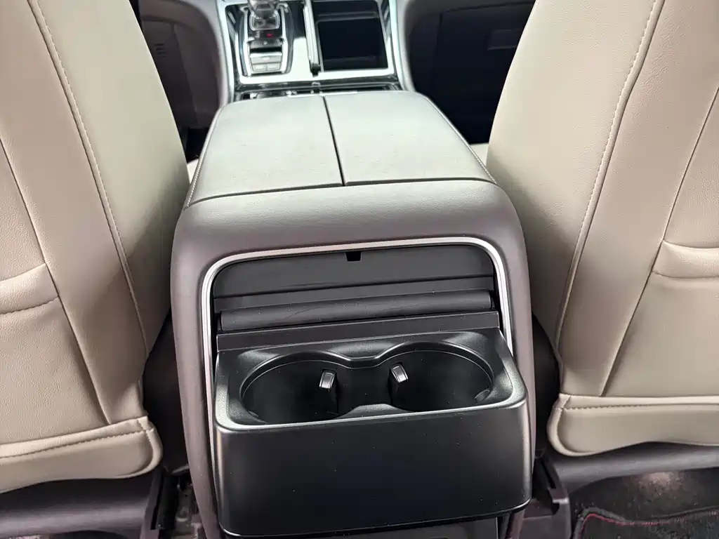 GAC Motor Trumpchi M8 2021 — фото 16