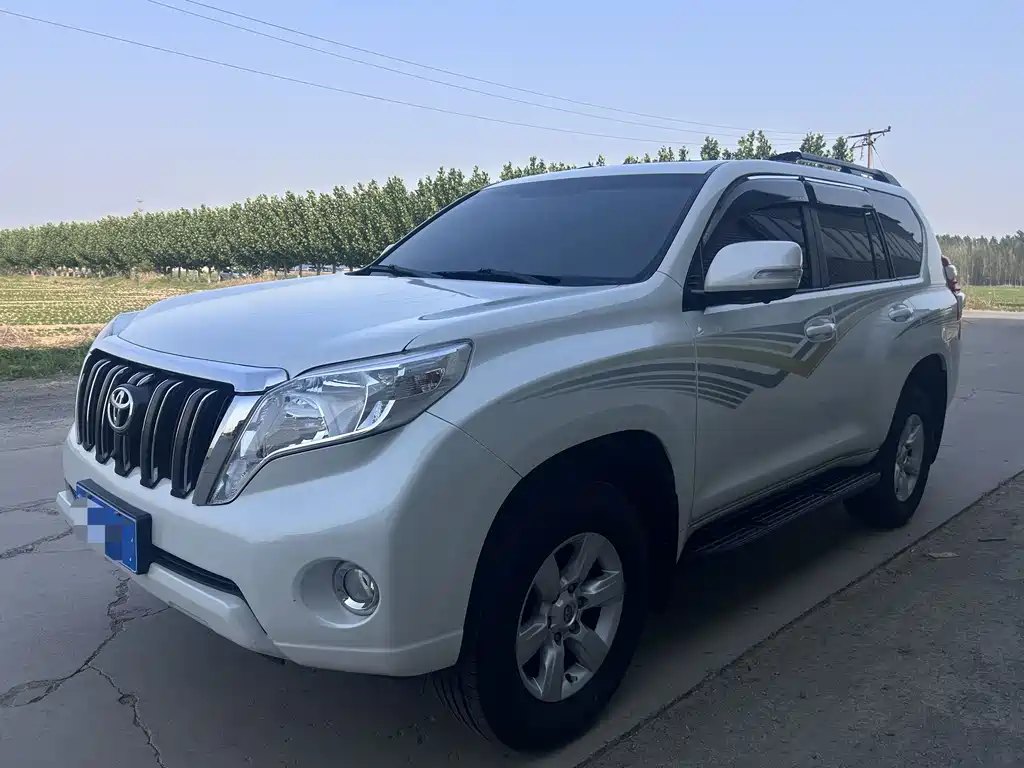 Toyota Prado 2016 — фото 1