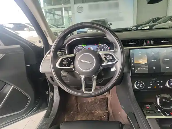 Jaguar XFL 2022
