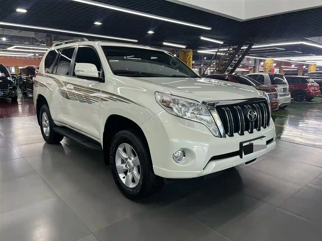 Toyota Prado 2016 — фото 4