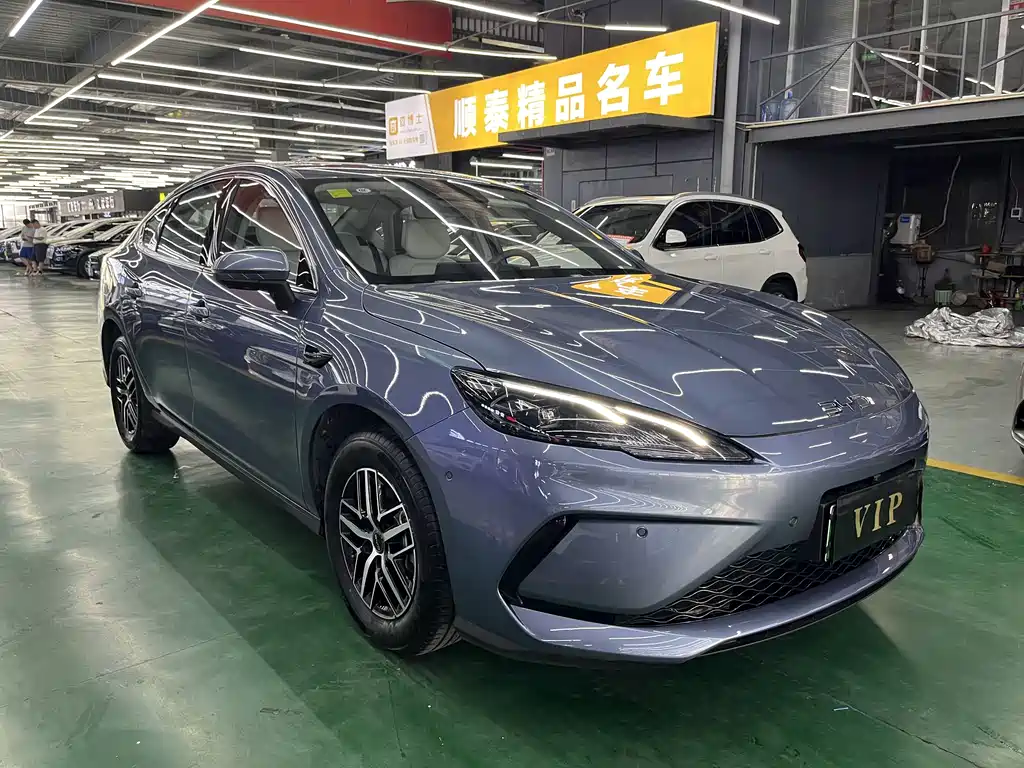 BYD Seal 05 DM-i 2025 — фото 3