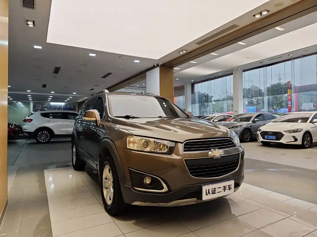 Chevrolet Captiva 2017 — фото 4