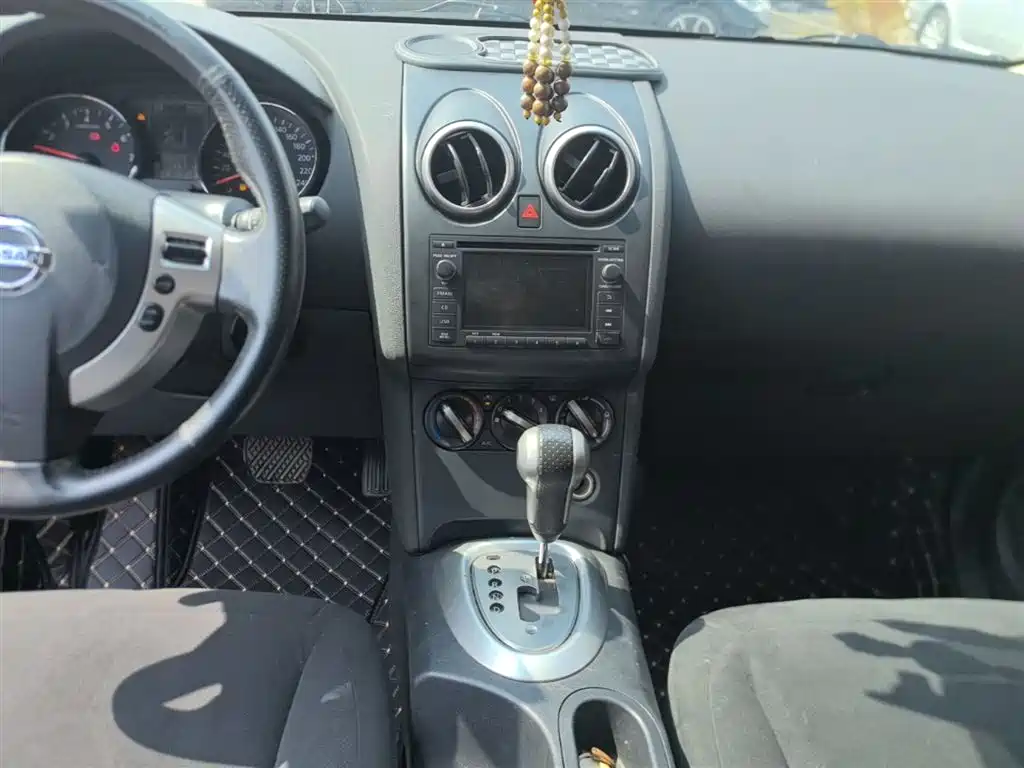 Nissan Qashqai 2015 — фото 13