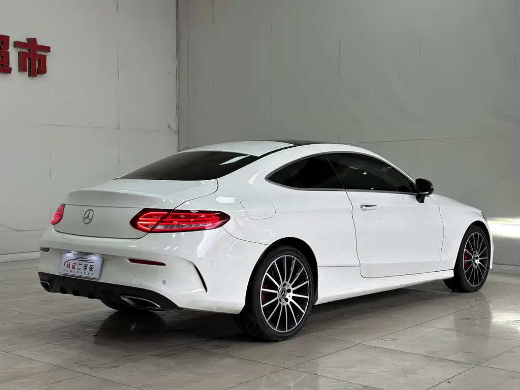 Mercedes-Benz C-Class 2017 — фото 15