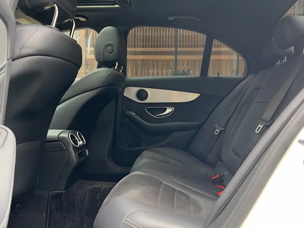 Mercedes-Benz C-Class 2019 — фото 12