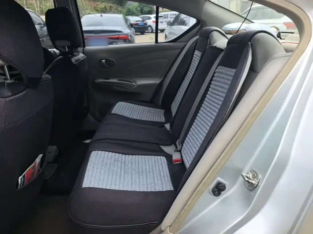 Nissan Sunny 2015 — фото 17