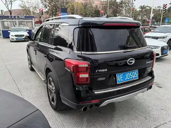 GAC Trumpchi GS8 2017