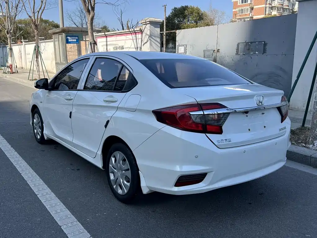 Honda Greiz 2018 — фото 15