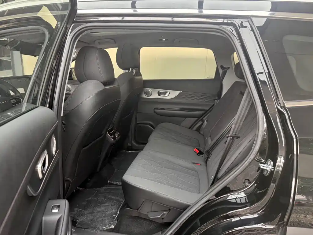 Chery Tiggo 8 PLUS 2025 — фото 13