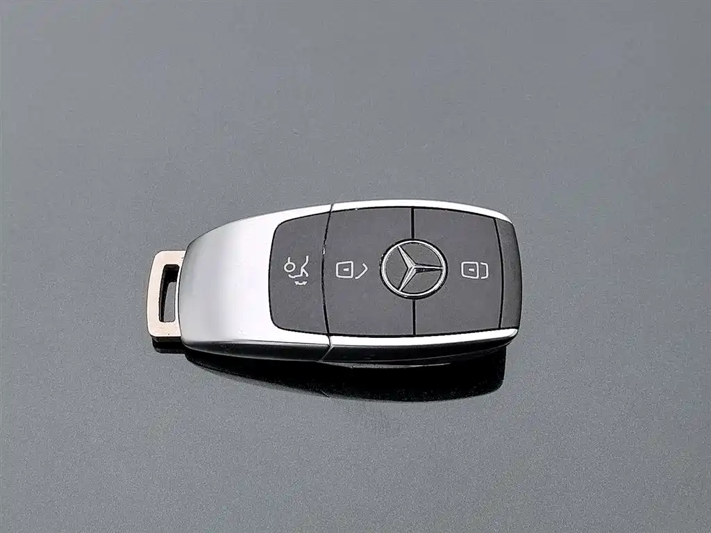 Mercedes-Benz C-Class 2020 — фото 19