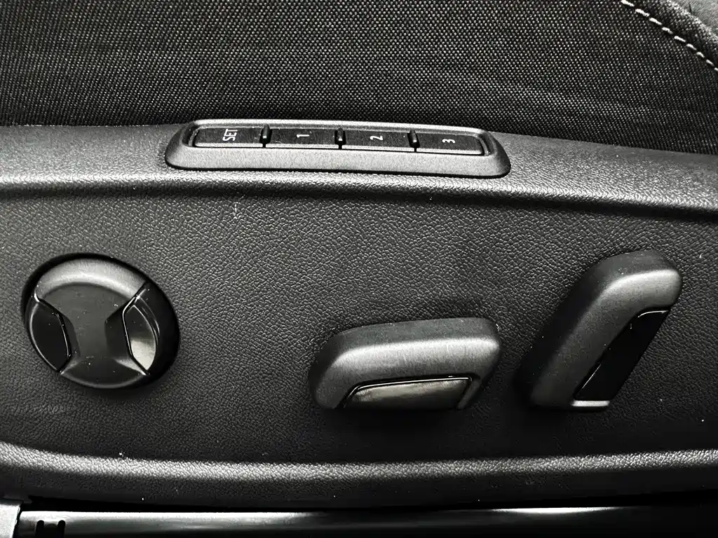 Volkswagen Golf 2022 — фото 12