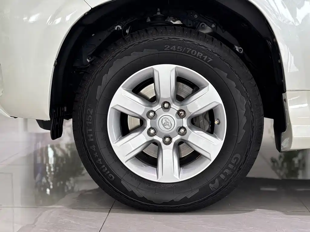 Toyota Prado 2018 — фото 6