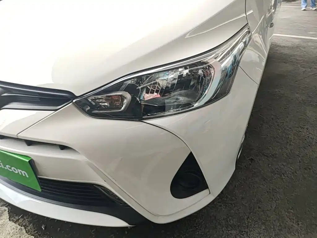 Toyota Yaris L 2022 — фото 24