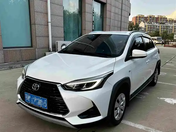 Toyota Yaris L 2022