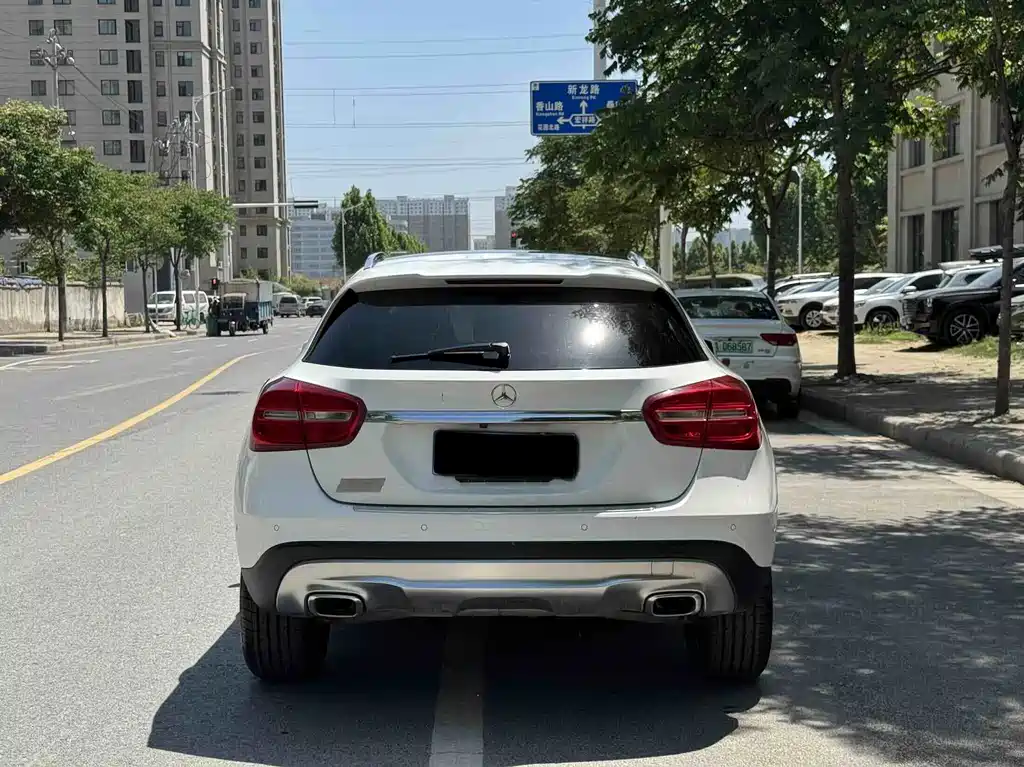 Mercedes-Benz GLA 2016