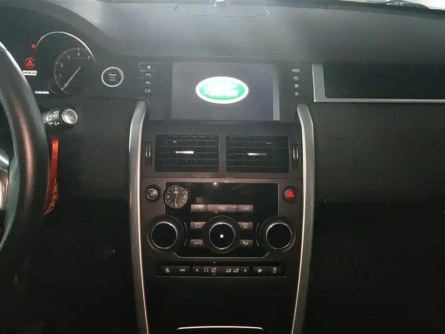 Land Rover Discovery Sport 2019 — фото 13