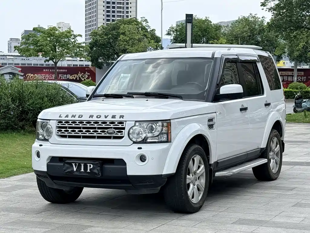 Land Rover Discovery 2014 — фото 1