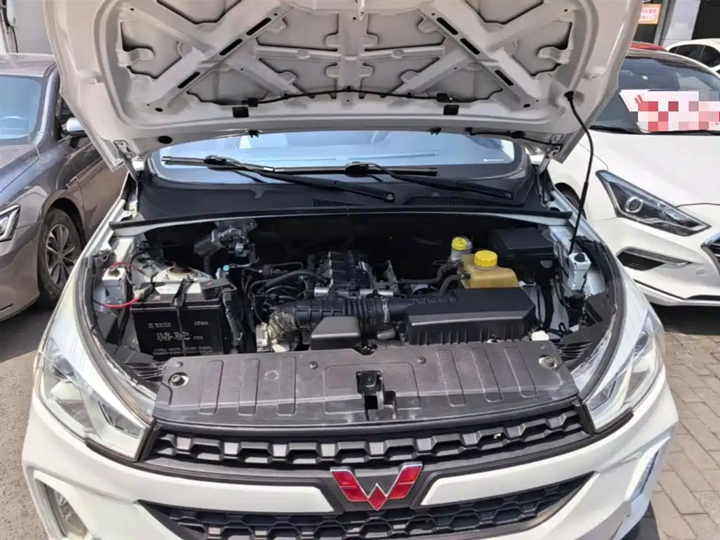 Wuling Hongguang S3 2018 — фото 20