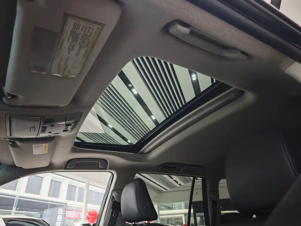 Toyota Prado 2018 — фото 12