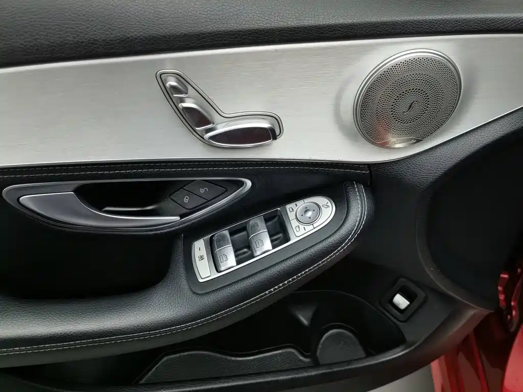 Mercedes-Benz C-Class 2018 — фото 9