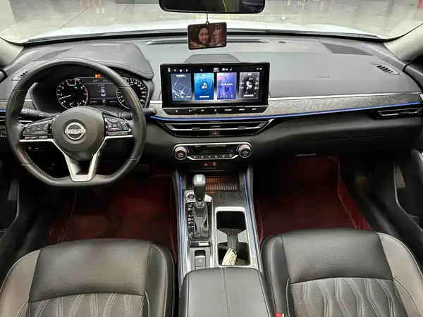 Nissan Teana 2024