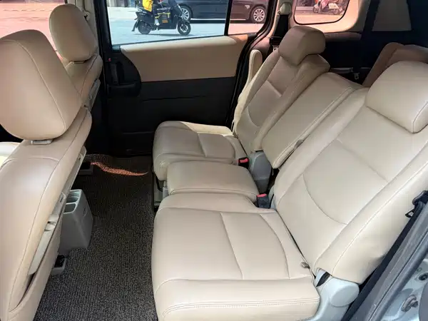 Mazda 5 2008
