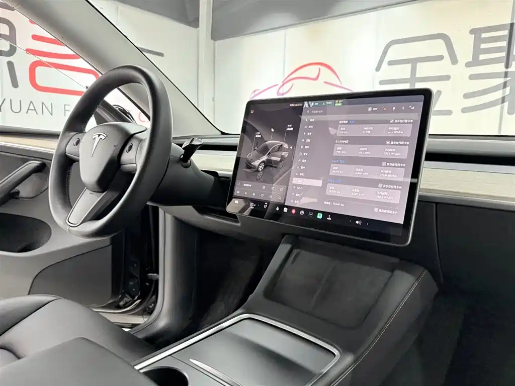 Tesla Model Y 2023 — фото 18
