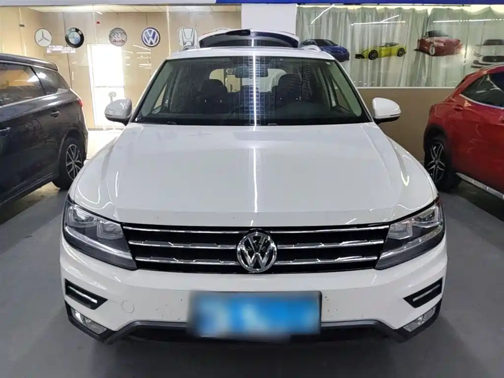 Volkswagen Tiguan L 2020 — фото 3