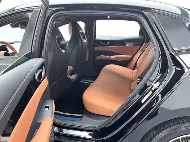 BYD Seal 2024 — фото 13