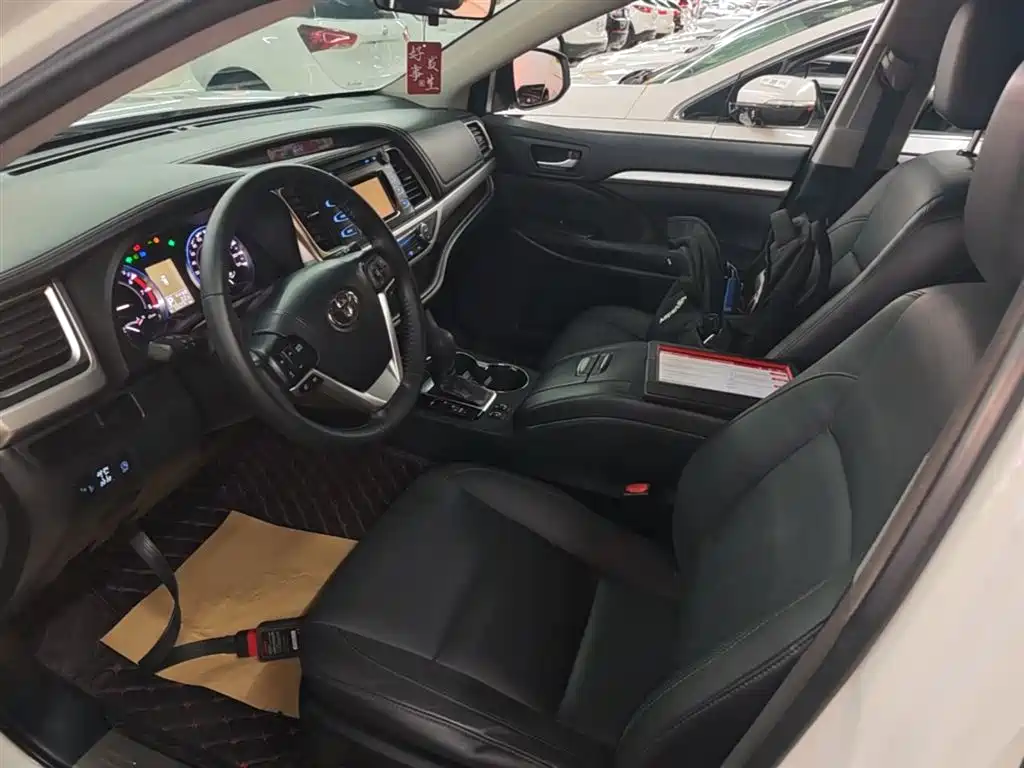 Toyota Highlander 2016 — фото 14