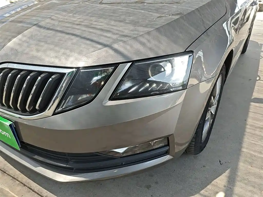 Skoda Octavia 2022 — фото 24