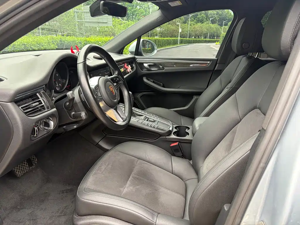 Porsche Macan 2021 — фото 10