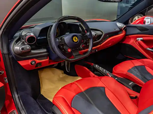 Ferrari F8 2021