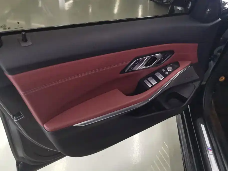 BMW 3 Series 2025